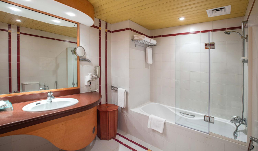 Bathroom 6