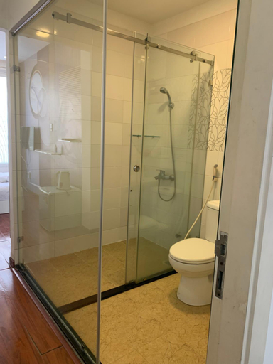 Bathroom 22
