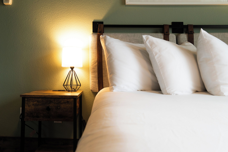 Bedroom 5, Dew Duck Inn, Sanders