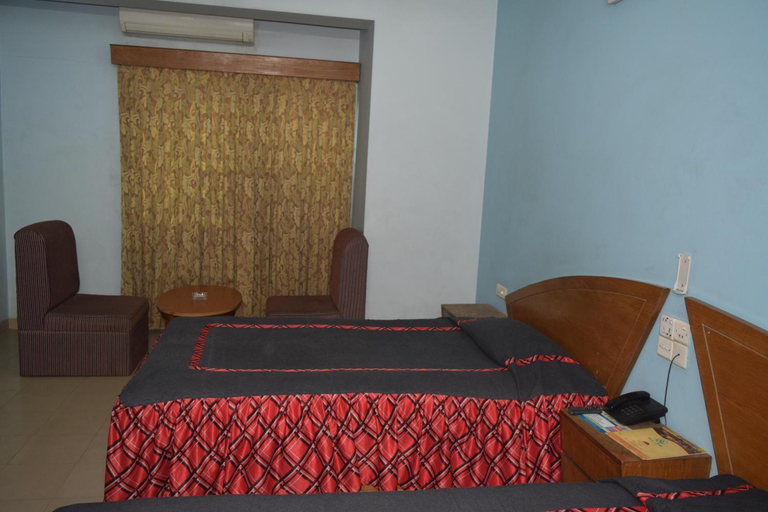 Bedroom 3, Asian SR Hotel, Chittagong