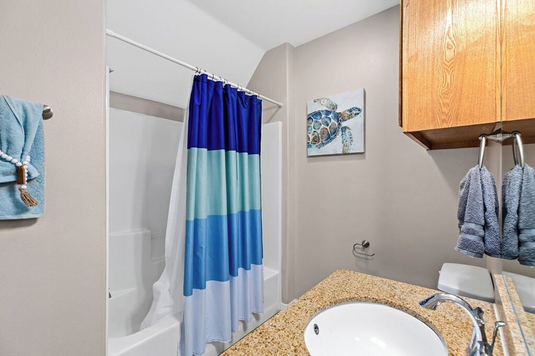 Bathroom 3, Marlin by South Padre Resort Rentals, Cameron