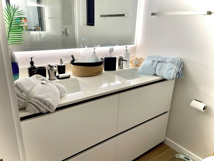 Bathroom 4, Silver Reef Residencies