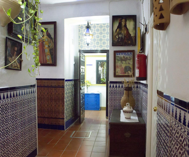 Others 5, Pension Santa Maria La Blanca, Sevilla