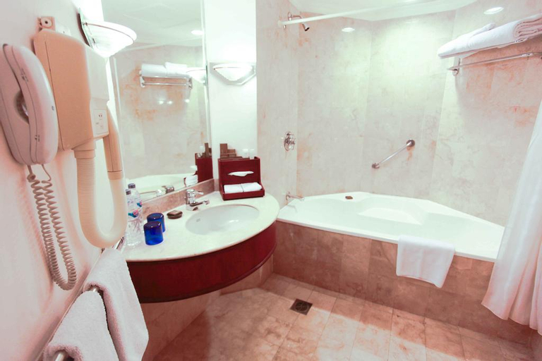 Bathroom 7