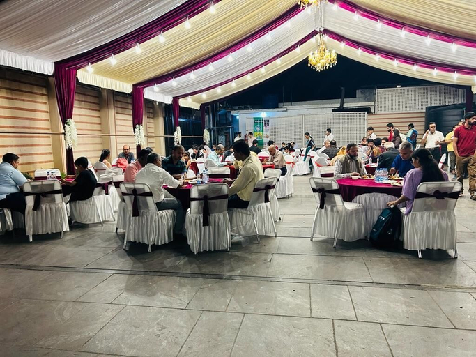 Food & Drinks
