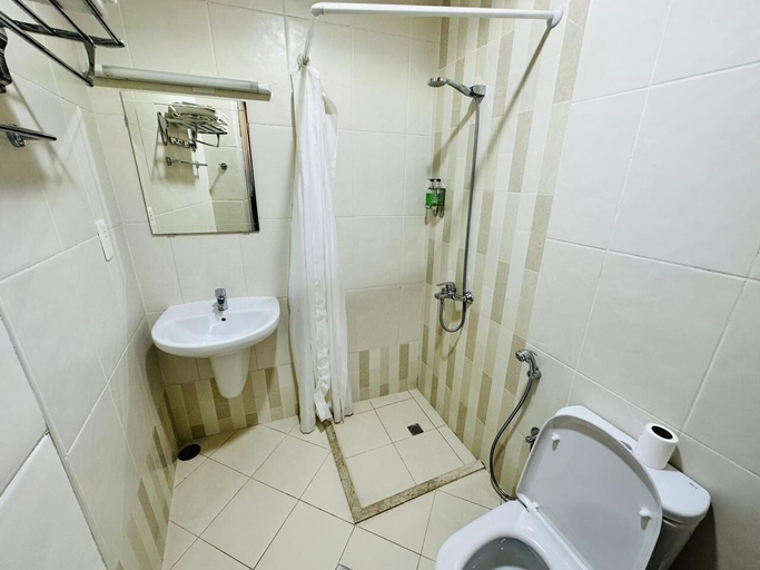 Bathroom, MARHABA DEIRA HOTEL, Dubai