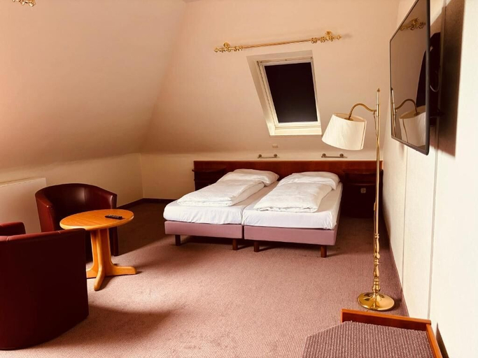 Bedroom 4, Hotel Thesdorfer Hof, Pinneberg