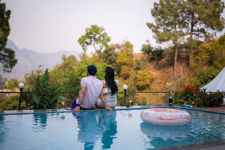 Sport & Beauty 2, StayVista at Rolling Hills with Swimming Pool, Almora