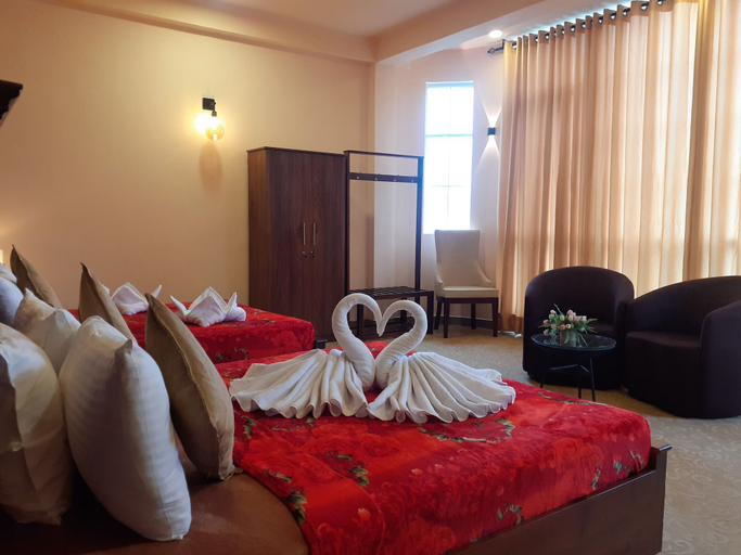 Bedroom 2, Rathna Grand Hotel Nuwara Eliya, Nuwara Eliya