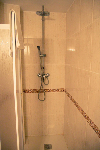 Others 4, Hostal La Toba, Cuenca
