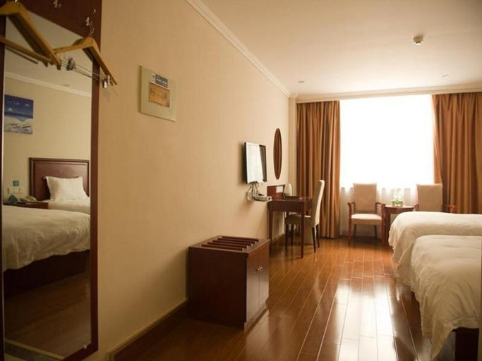 Bedroom, GreenTree Inn ZiBo LiuQuan Road Wal-Mart Square Express Hotel, Zibo