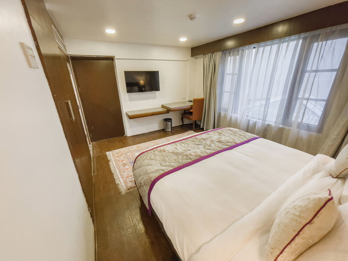 Bedroom 3, Hotel Paisley palace, Srinagar