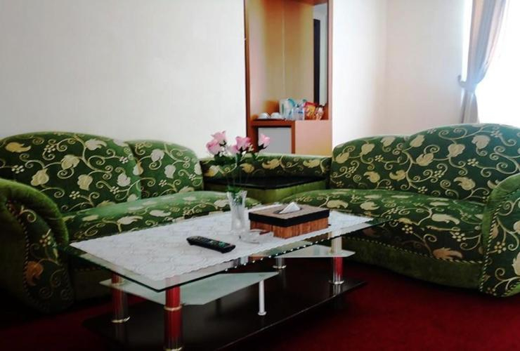 Others 5, Cosmo Hotel, Jambi