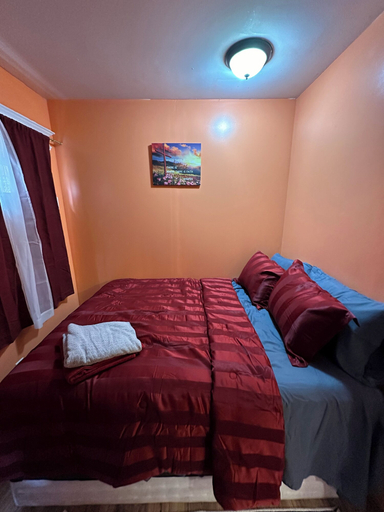Bedroom 3, Fidelia Room G, Newark