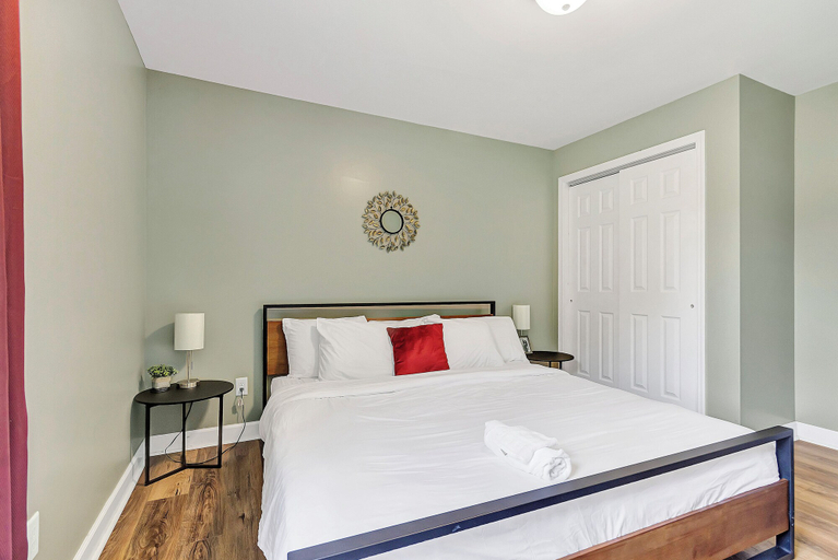 Bedroom 3, American Retreat, Madison