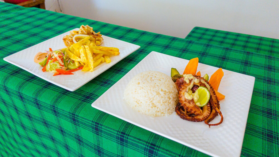 Food & Drinks 3, Sands inn Hotel, Kaskazini 'A'