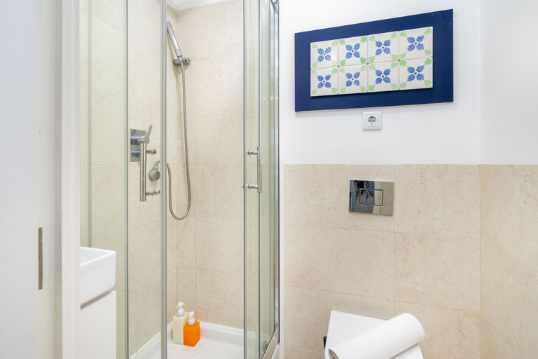 Bathroom 3, Central Minimalist 1-Bed Great To Explore Lisbon, Lisbon