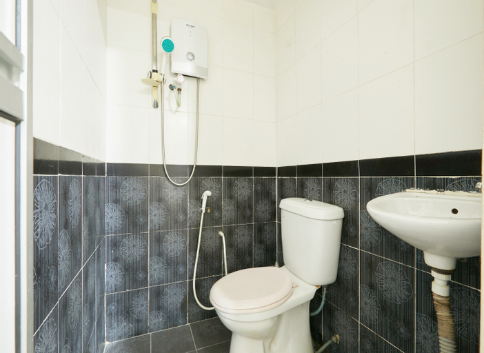 Bathroom 19