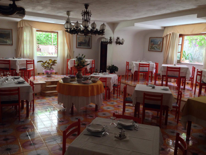 Food & Drinks, Hotel Villa Hermosa, Napoli