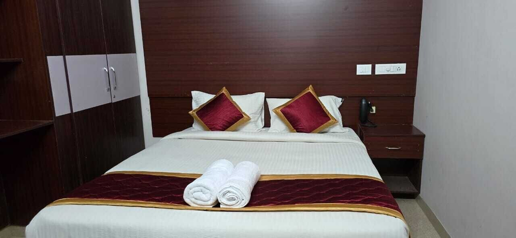 Room 3, PPH Living Arvind Inn, Coimbatore