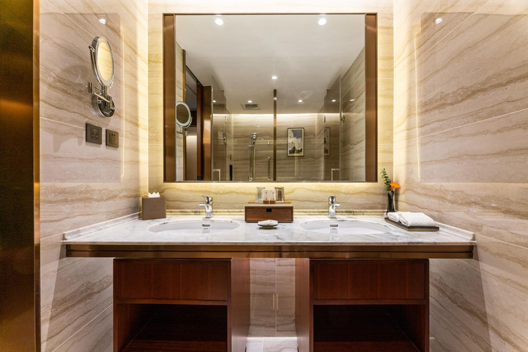 Bathroom 3, YUN-ZEN CENTURY HOTEL, Shijiazhuang