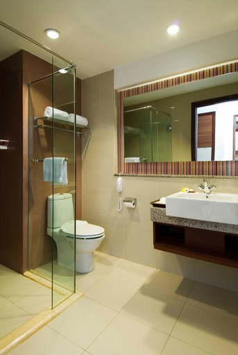 Bathroom 5, Aston Manado Hotel, Manado