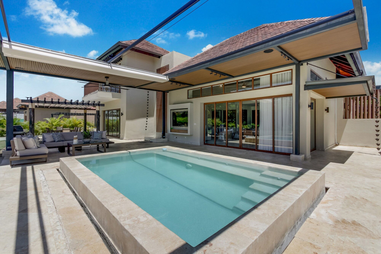 Room 4, Luxury Cap Cana Villa With 3 Bedrooms Plunge Pool Maid and Golf Course Access, San Rafael del Yuma
