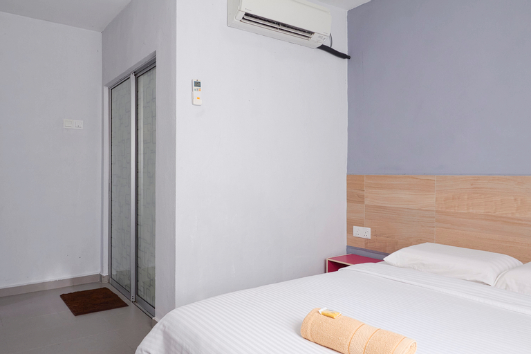 Bedroom 25