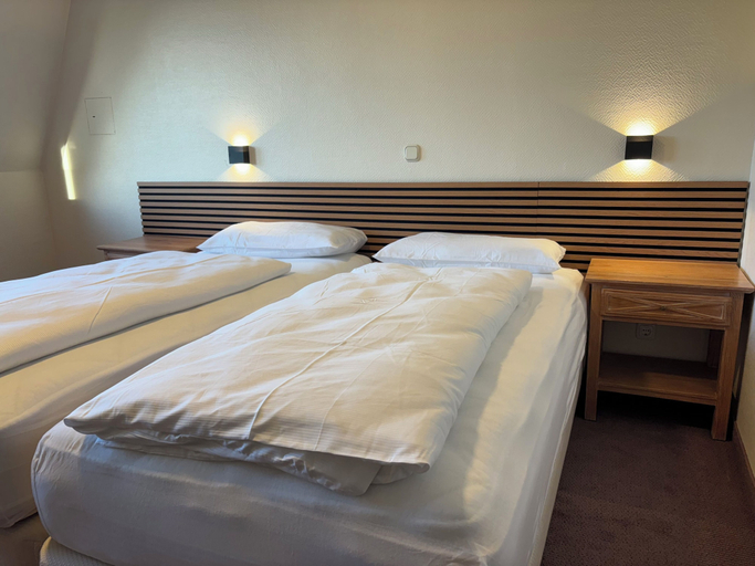 Bedroom 3, Hotel Thesdorfer Hof, Pinneberg