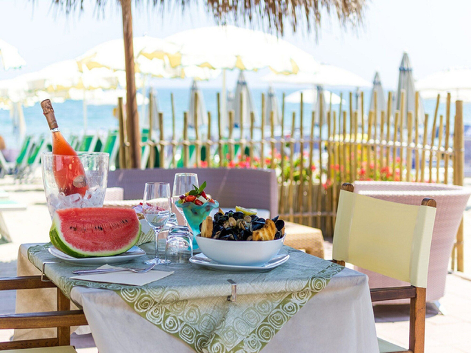 Food & Drinks, Comfy Apartment in Milano Marittima near Pine Forest, Ravenna