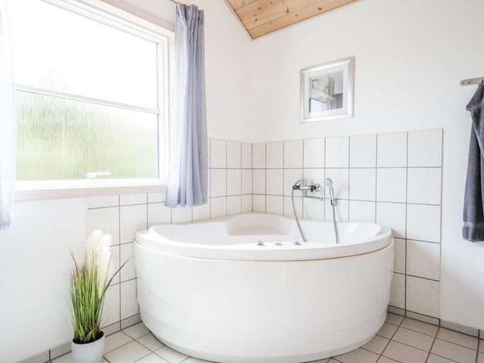 Bathroom 5, 4 star holiday home in Tarm, Ringkøbing-Skjern