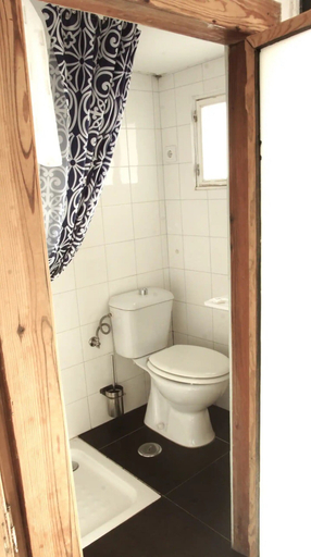 Bathroom 3, Sol D'Alfama, Lisbon