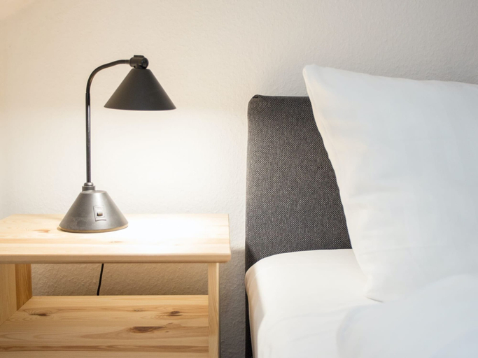 Bedroom 3, Wohnung mit Balkon in der Nhhe von Winterberg, Hochsauerlandkreis
