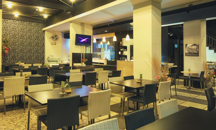 Food & Drinks 3, Simply Valore By Maven Hotels, Cimahi