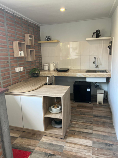Dining Room 11