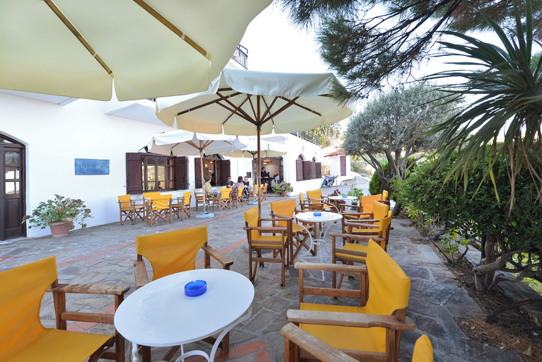 Food & Drinks 4, Ikaros Star, North Aegean