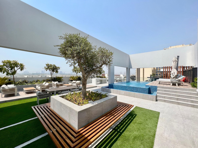 Exterior & Views 2, Waves - Comfortable JVC Apt with Balcony, Dubai