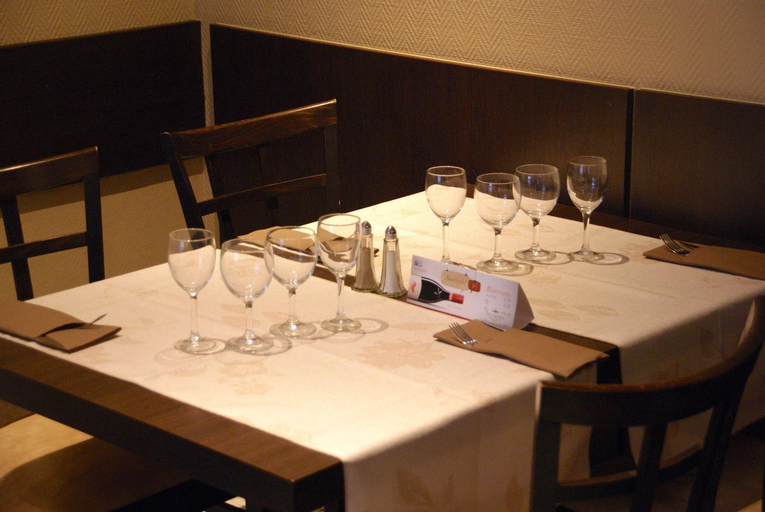 Food & Drinks 2, Charly's Gare, Luxembourg