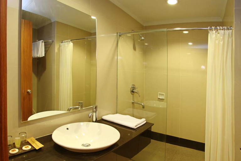 Bedroom 5, Pangeran City Hotel, Padang