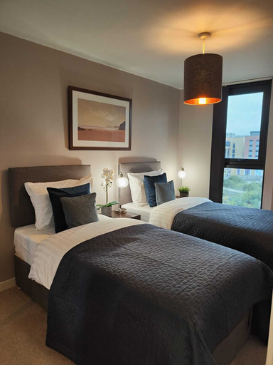 Bedroom 2, Sheffield 6th Floor City View Apartment, Sheffield