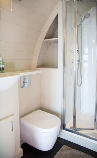 Bathroom 2, Sauchope Links Holiday Lodge and Glamping Park, Fife