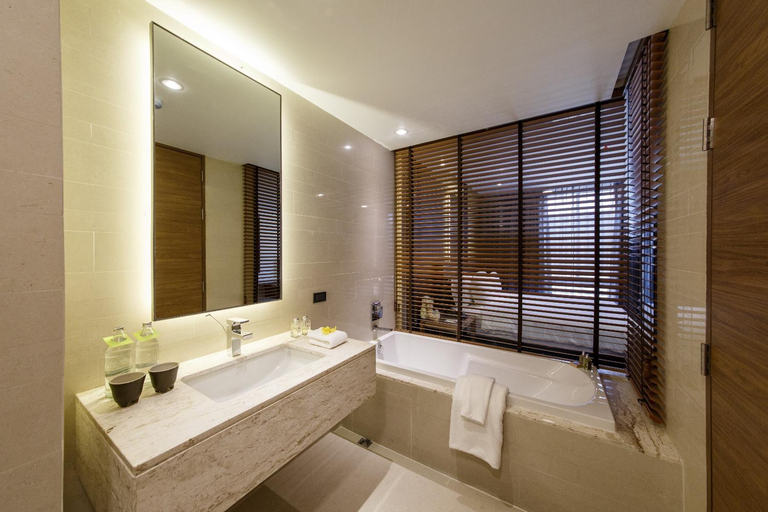 Bathroom 9