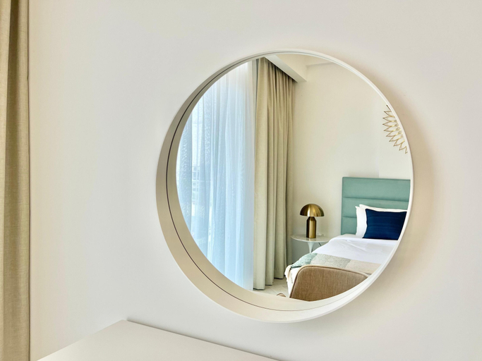 Bathroom 4, Waves - Comfortable JVC Apt with Balcony, Dubai