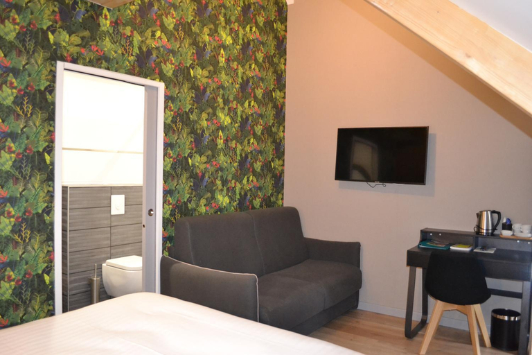 Bedroom 2, Logis Auberge de Pont Calleck, Morbihan