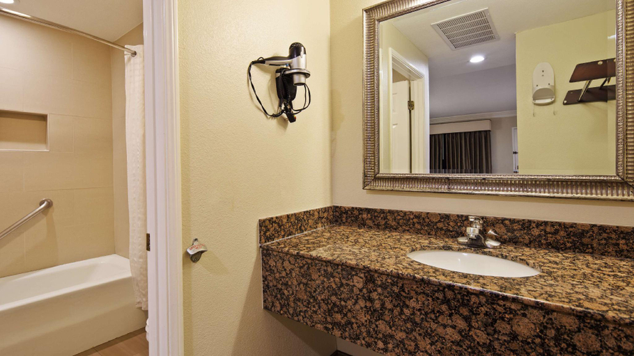 Bathroom 8
