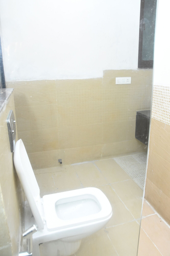 Bathroom 3, Posh Suites Gurgaon, Gurgaon