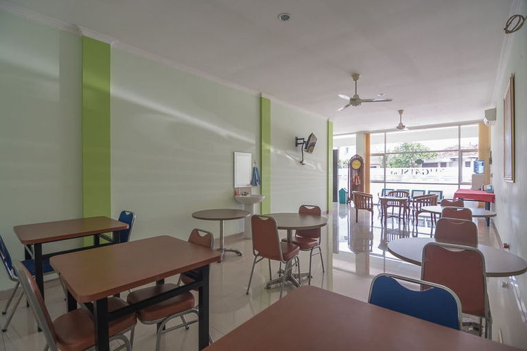 Food & Drinks, RedDoorz Syariah @ Gatot Subroto Lampung, Bandar Lampung