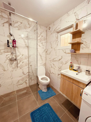 Bathroom, The Nest, Sarajevo