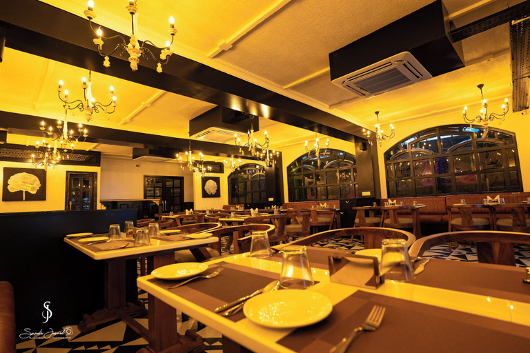 Food & Drinks 3, Hotel Sarin Inn Heritage, Varanasi