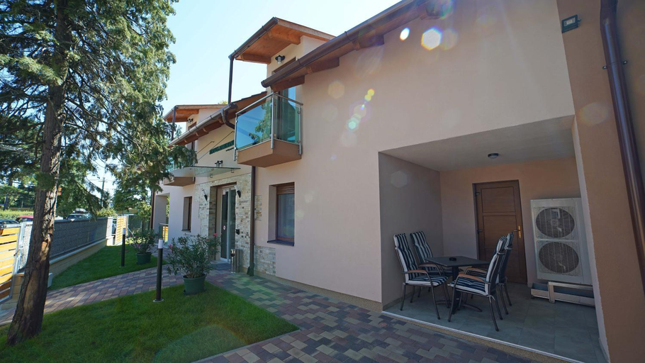 5, Fenyves Apartmanok, Fonyód